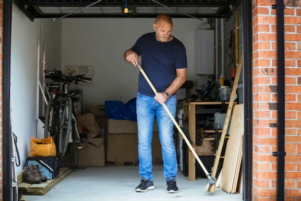 okbox garde meuble Cholet box stockage Avantages du self stockage par rapport au garage : faites le bon choix !
