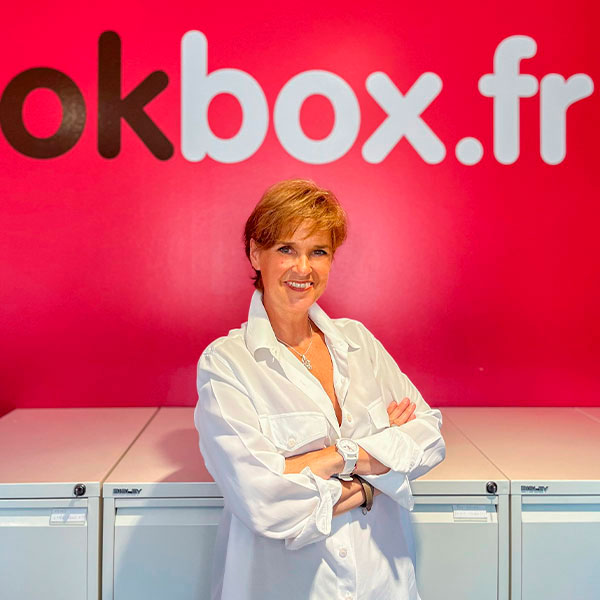 famille okbox fr Beatrice photo de la site manager du centre de self stockage Nantes